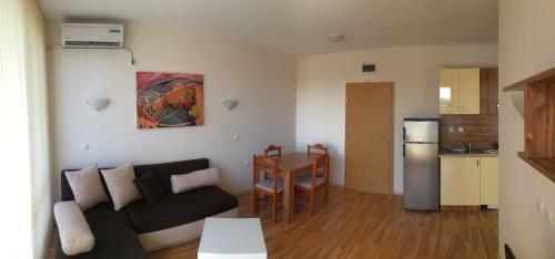 Solar Apartments In Diamond Bay