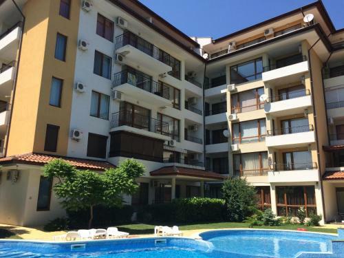 Solar Apartments In Diamond Bay