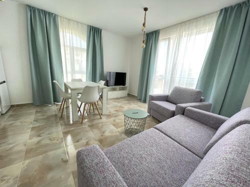 Izida Palace Apartments