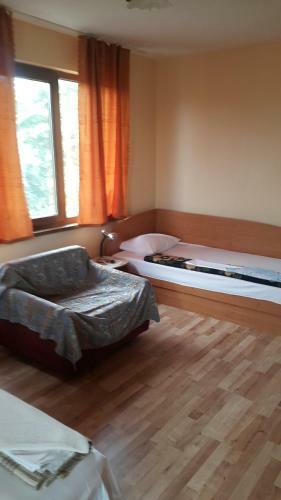 Hostal Nelly Guest House