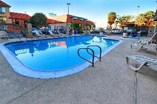 Hotel Comfort Inn & Suites