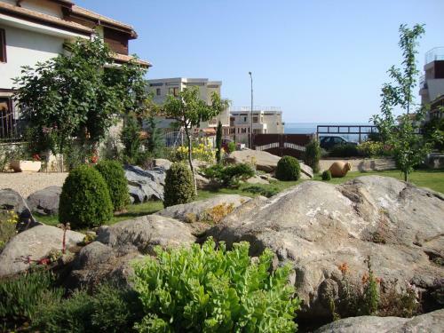Apolonia Apartments