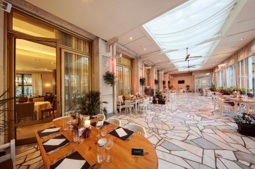 Dunav Plaza Hotel