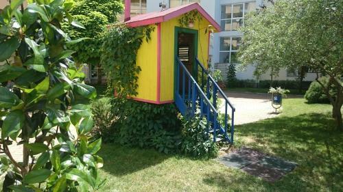 Yassen Vip Apartaments