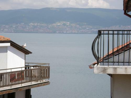 Hostal Emona Guest House