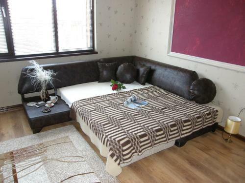 Hostal Emona Guest House