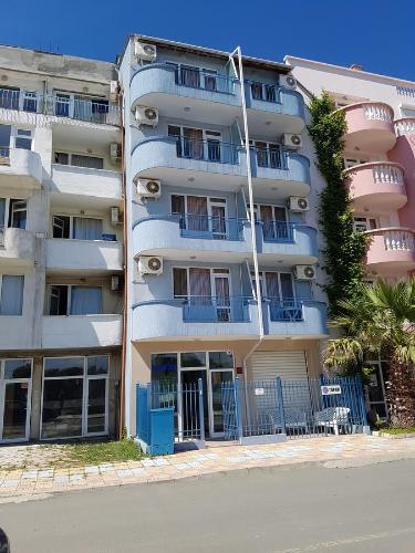 Hostal Ivanovi Guest House