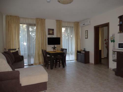 Aparthotel Chateau Del Marina Apart Complex