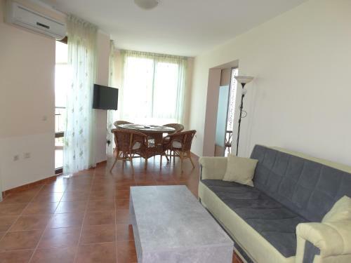 Aparthotel Chateau Del Marina Apart Complex
