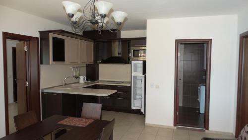 Aparthotel Chateau Del Marina Apart Complex