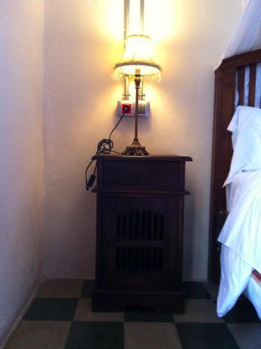 Hostal Casa De Hu�spedes Vara De Rey