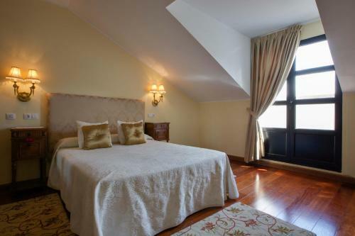 Apartamentos La Casona De La Roza