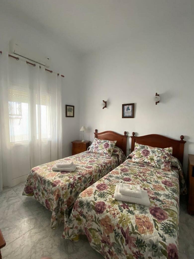 Hostal Tranv�a Beach House