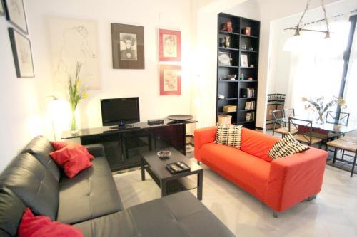 Apartamentos Pilatos King's Inn
