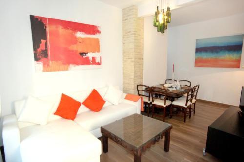 Apartamentos Pilatos King's Inn