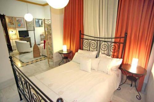 Apartamentos Pilatos King's Inn
