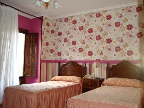 Hostal Hosteria Pe�a Sagra
