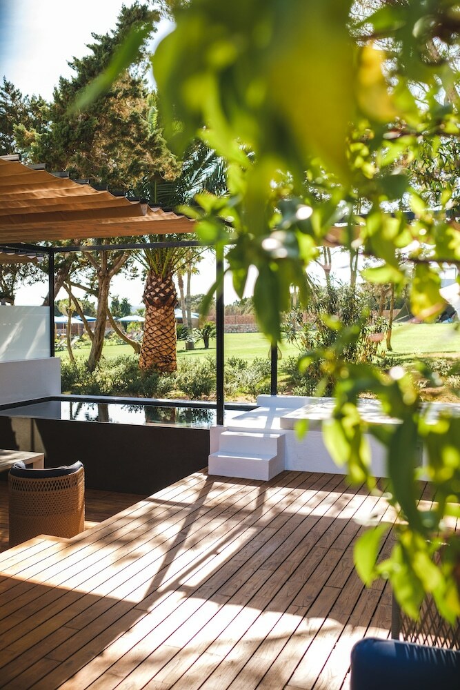 Gecko Hotel & Beach Club