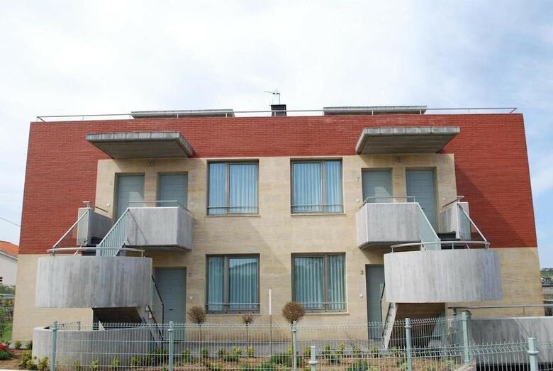 Apartamentos Playa De Portio