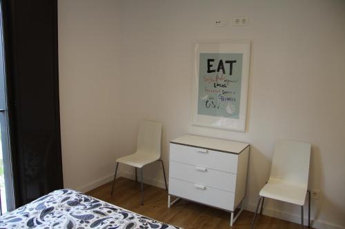 Apartamentos Hiedra Y Tapiner�a Mercado Central