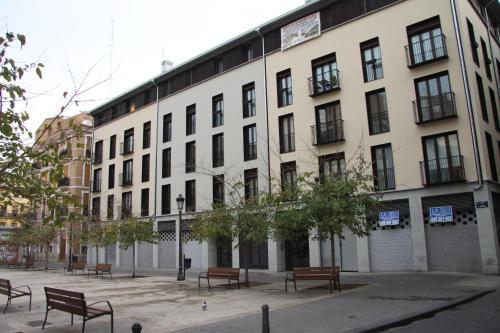 Apartamentos Hiedra Y Tapiner�a Mercado Central
