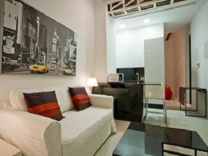 Apartamentos Hiedra Y Tapiner�a Mercado Central