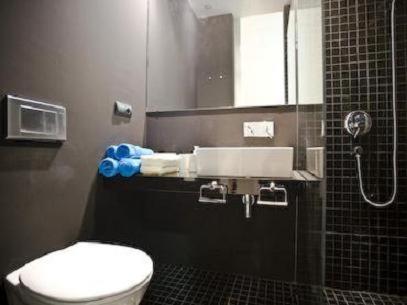 Apartamentos Hiedra Y Tapiner�a Mercado Central