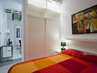 Apartamentos Hiedra Y Tapiner�a Mercado Central