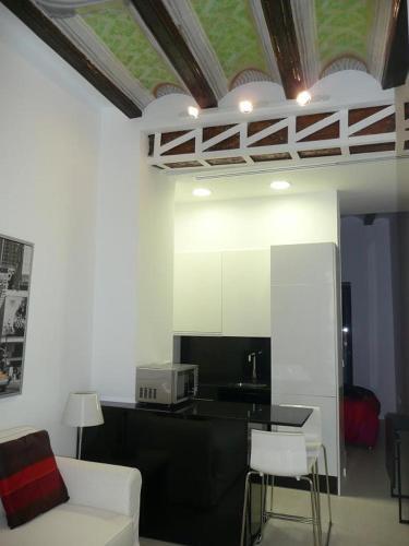 Apartamentos Hiedra Y Tapiner�a Mercado Central