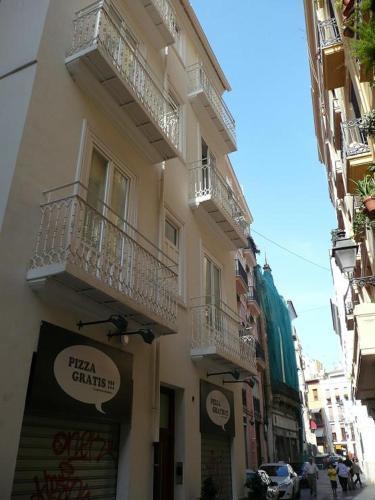 Apartamentos Hiedra Y Tapiner�a Mercado Central