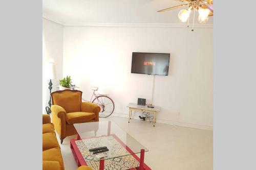 Wonderful, Luminous, And Spacious Apartment!