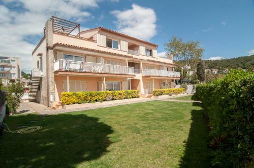 Seafront L'estartit Apartments