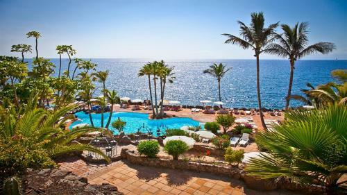 Magnific Las Americas View Apartment