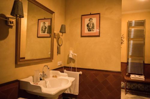Hostal El Palacio De San Benito