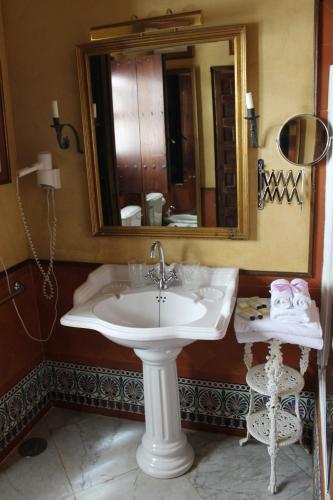 Hostal El Palacio De San Benito