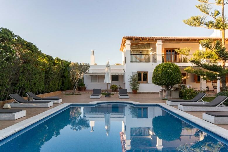 Villa Wicker