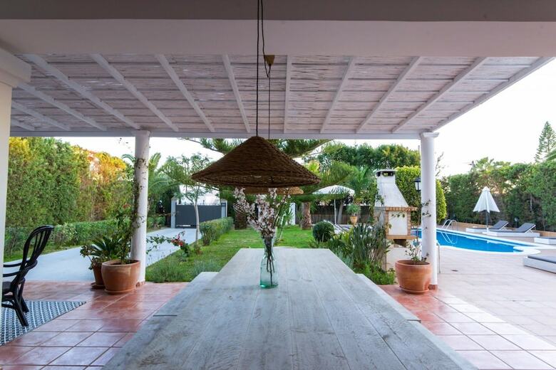 Villa Wicker