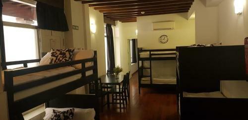 Albergue Granada Inn Backpackers