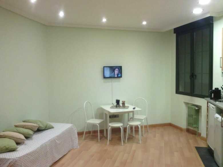 Gran Via Studio Apartments