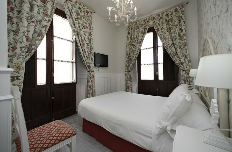 Hotel Puerta De Sevilla