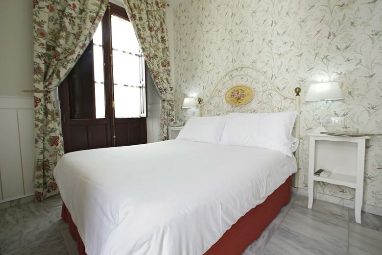 Hotel Puerta De Sevilla