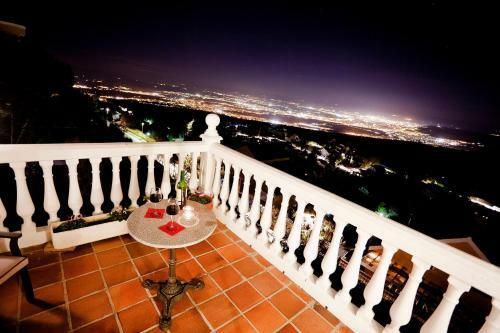 Hotel El Balcon De Las Nieves