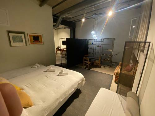 Lodge Chvictoria Loft May 13
