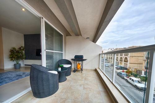 Creek Modern Apartment