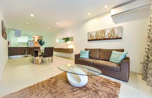 Creek Modern Apartment