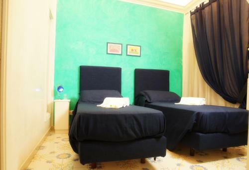 Le Vie Di Napoli B&B