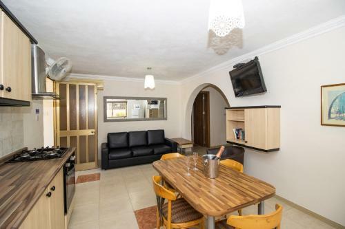Santa Maria Villa Apartments