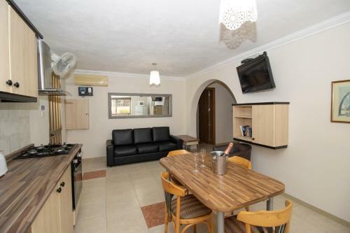 Santa Maria Villa Apartments