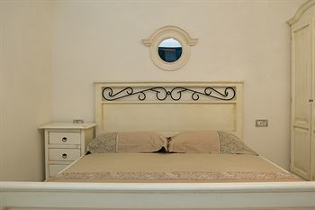 Residencia Roko House