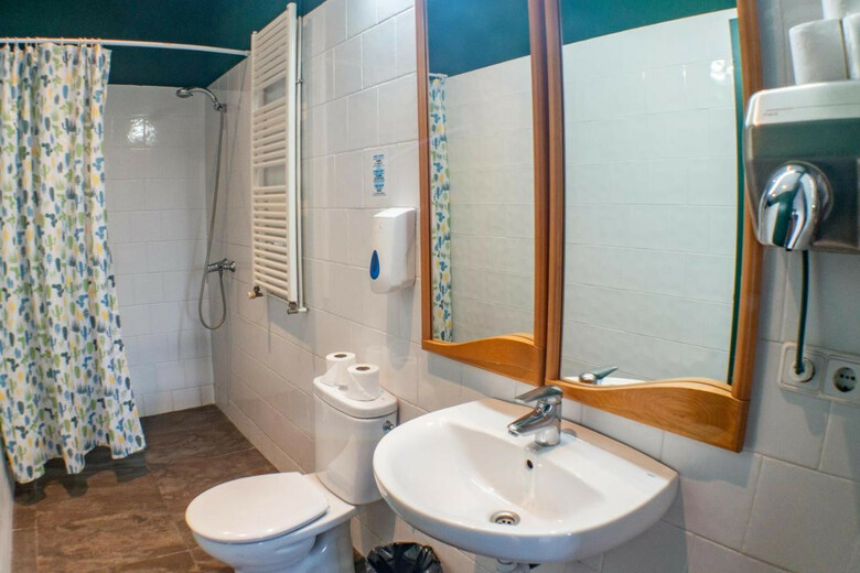 Hostal Inout Hostel